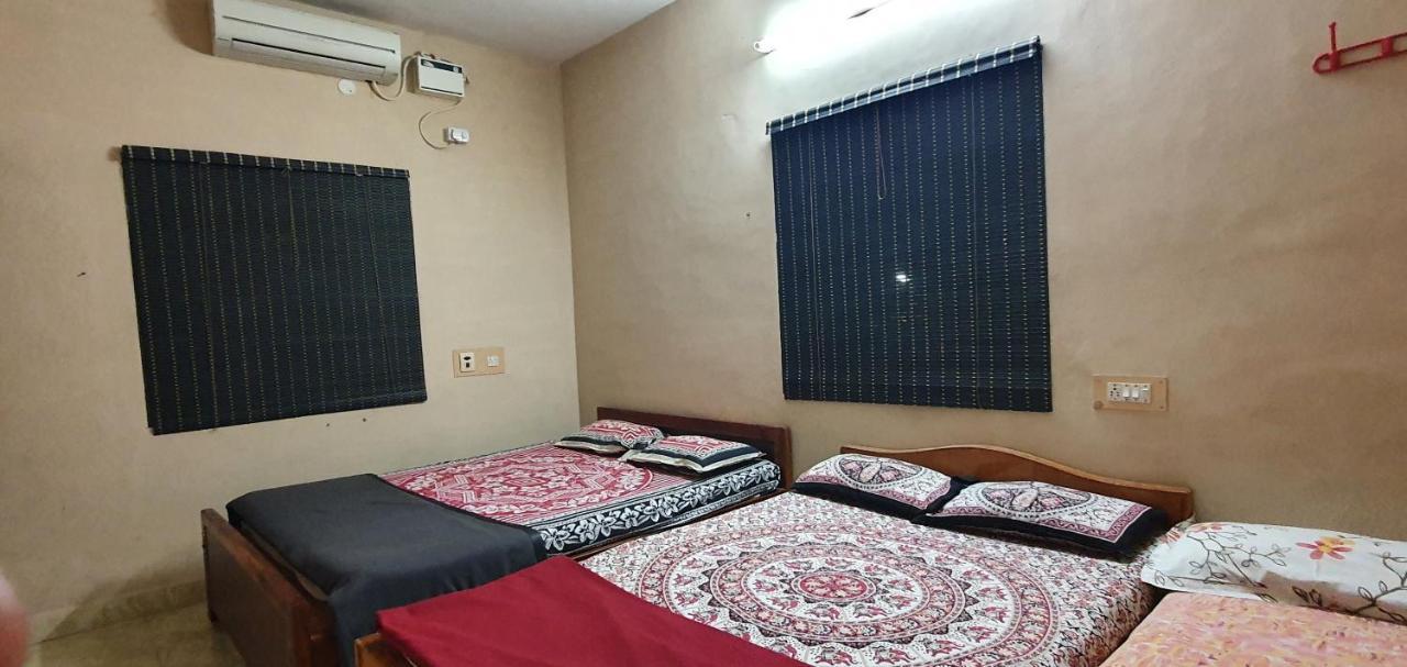 Apartamento Oonjal Veedu Kuttālam Exterior foto