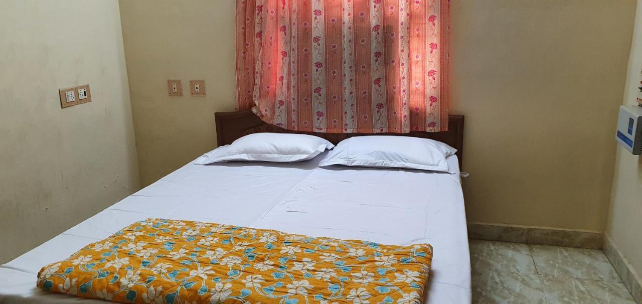 Apartamento Oonjal Veedu Kuttālam Exterior foto