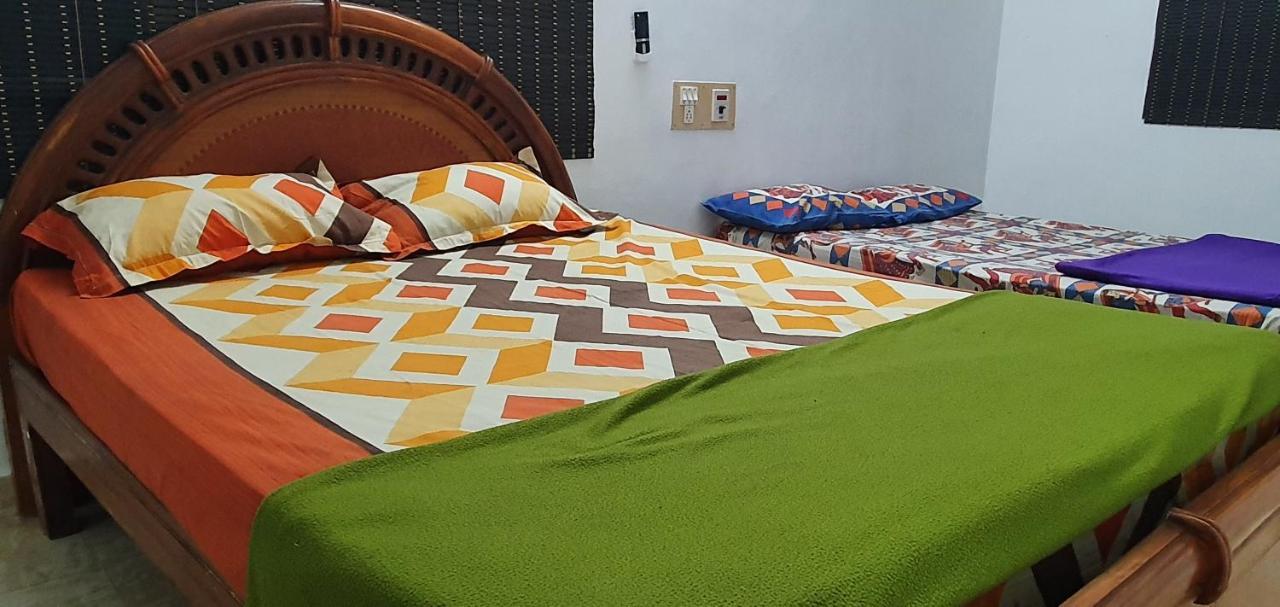 Apartamento Oonjal Veedu Kuttālam Exterior foto