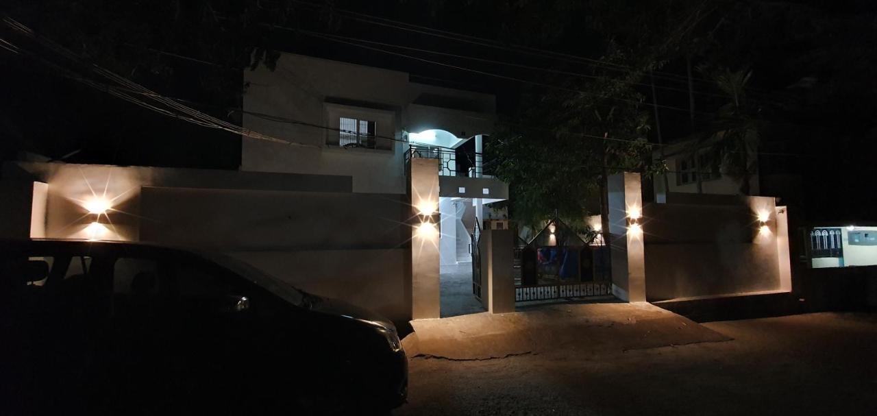 Apartamento Oonjal Veedu Kuttālam Exterior foto