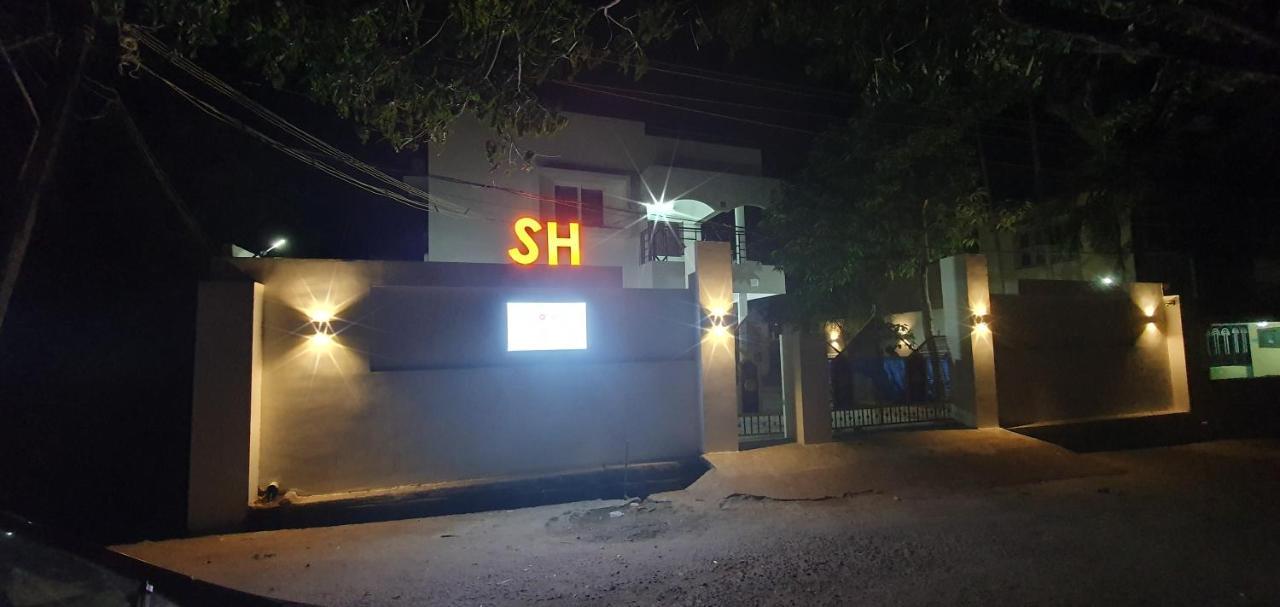 Apartamento Oonjal Veedu Kuttālam Exterior foto