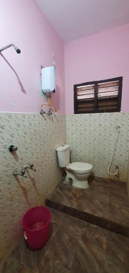 Apartamento Oonjal Veedu Kuttālam Exterior foto